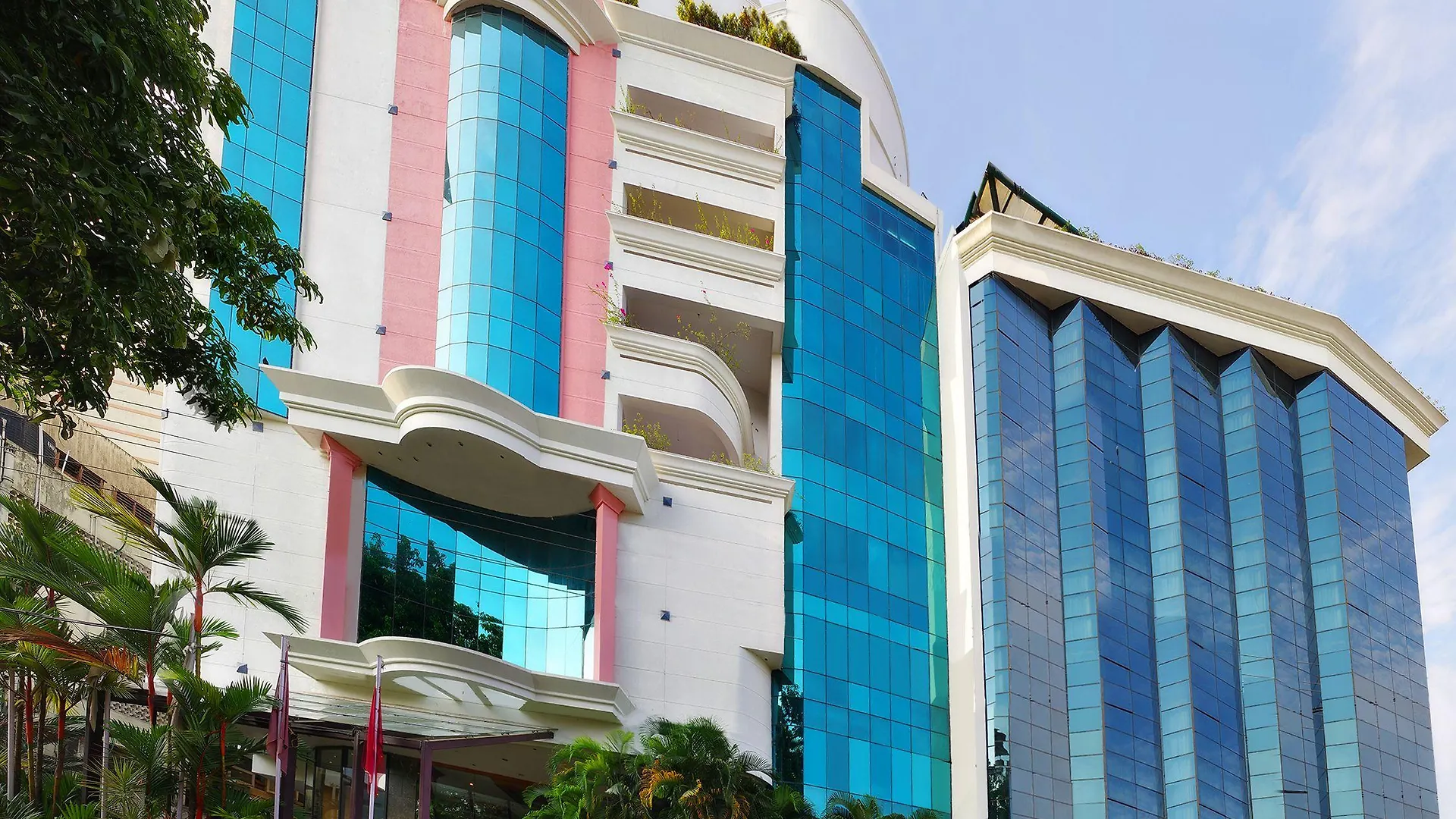 4 Business Hotels Near Padmanabhaswamy Temple Worth Booking