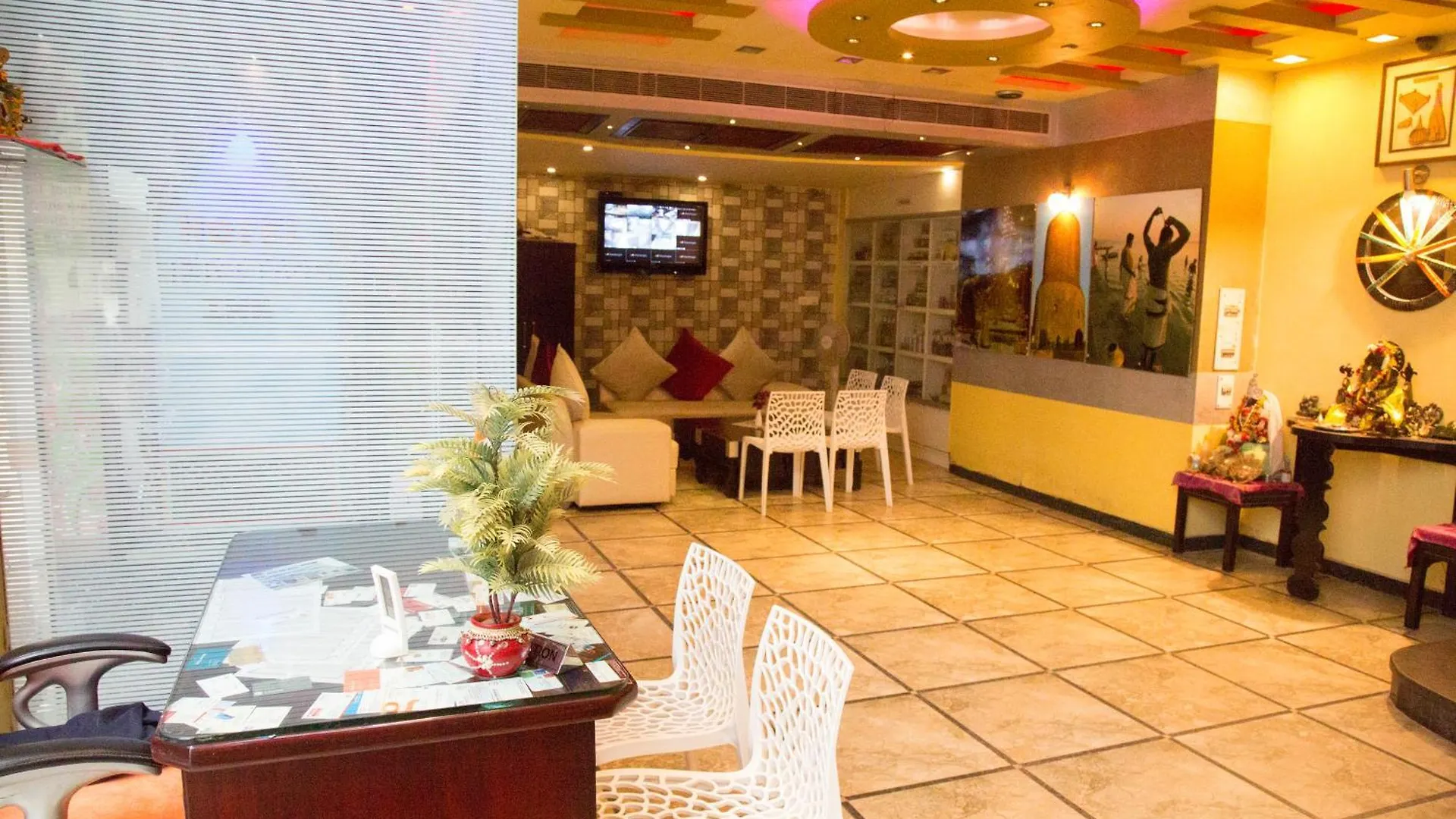 8 Family Hotels Near Bharat Mata Temple Worth Booking