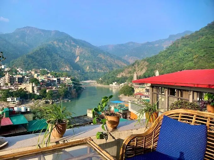 6 Budget Hotels in Rishikesh's Rafting Zone That Deliver