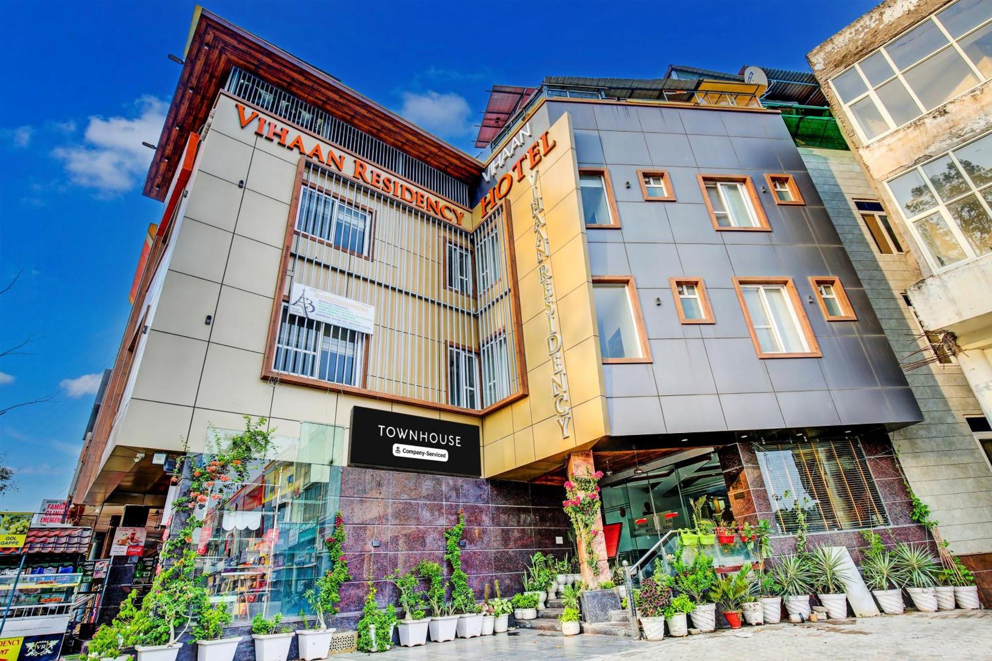7 Family Hotels Near Elante Mall Worth Booking in Chandigarh