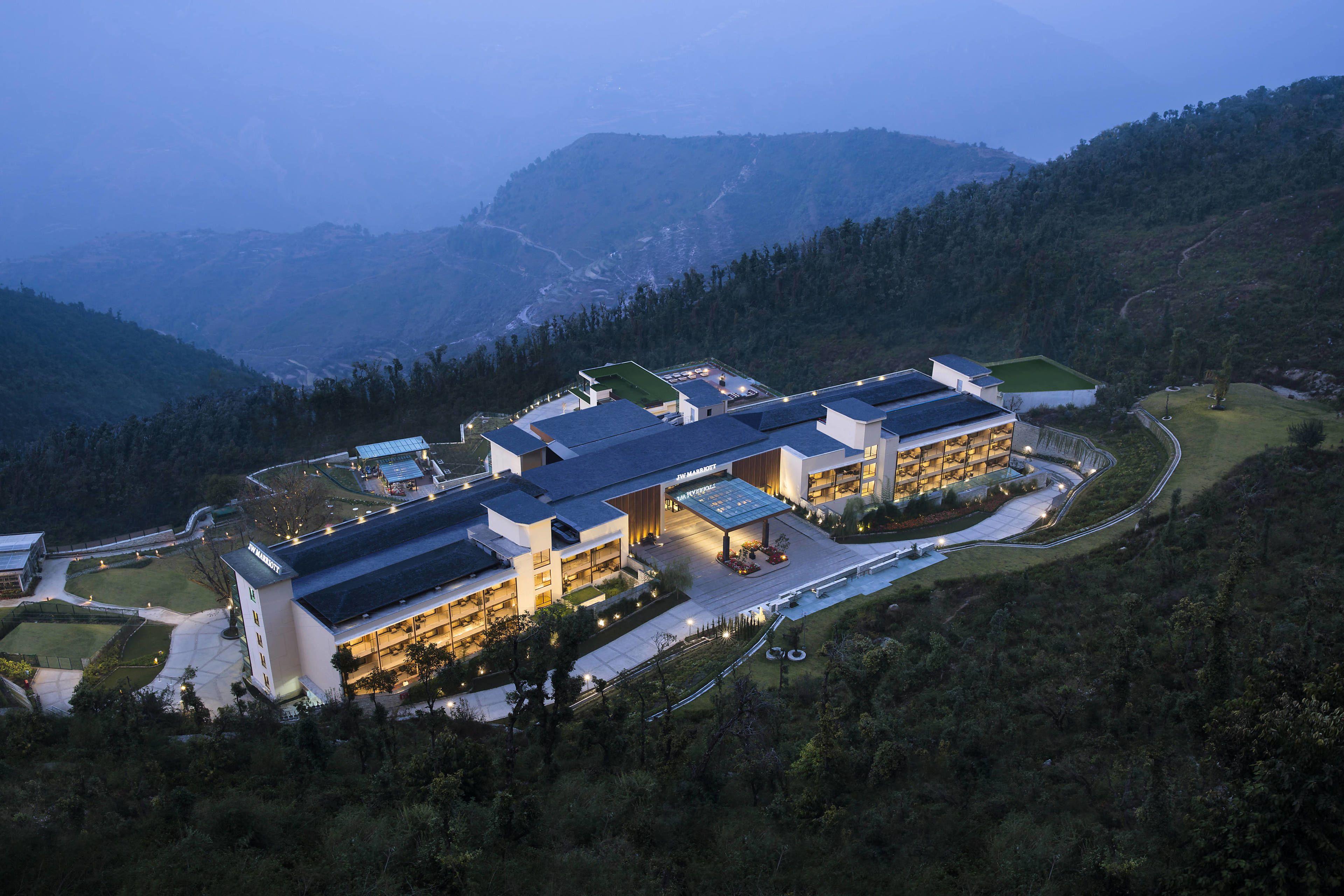 4 Exceptional Design Hotels Close to Kempty Falls, Mussoorie